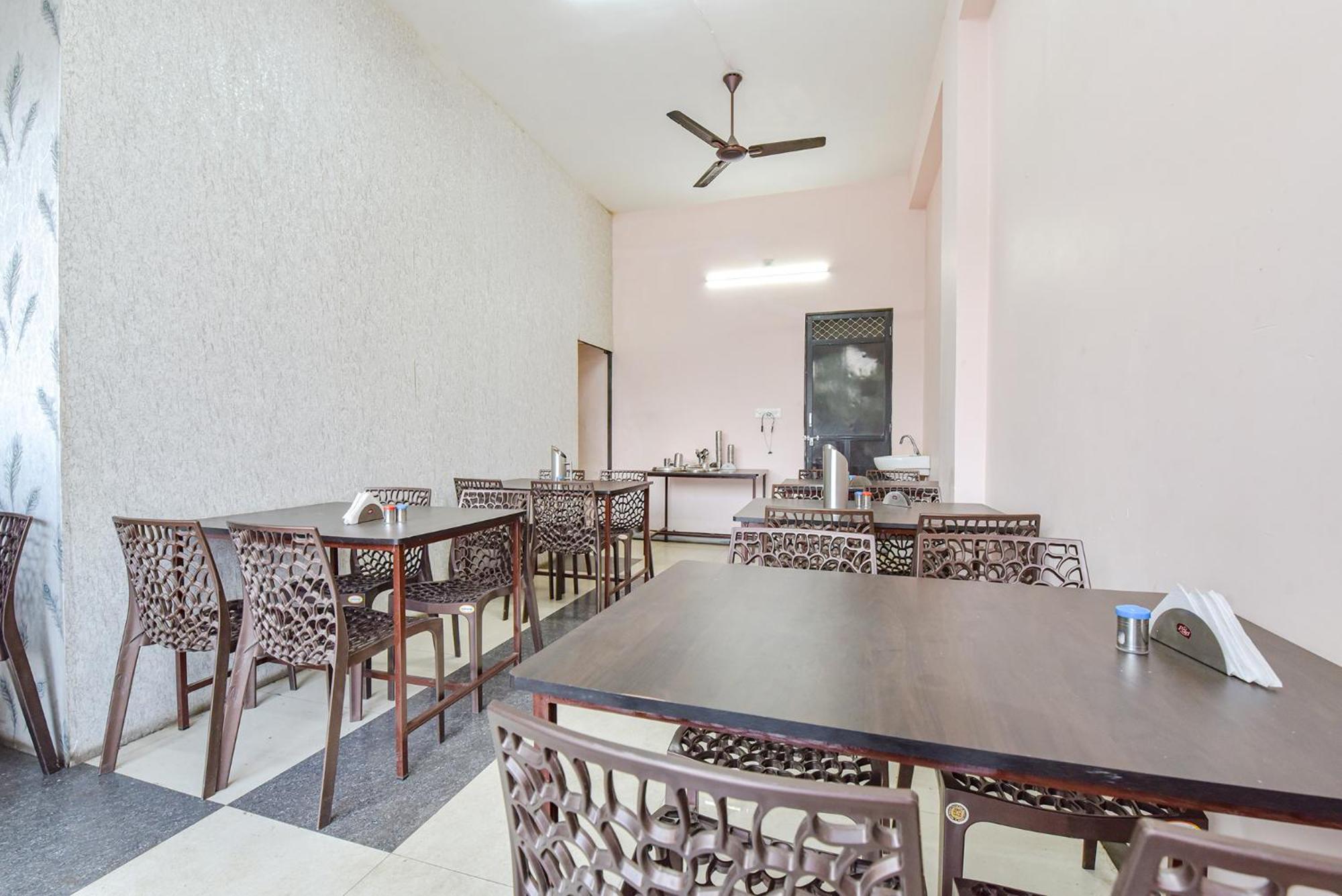 Fabhotel The Castle Inn Udaipur Esterno foto